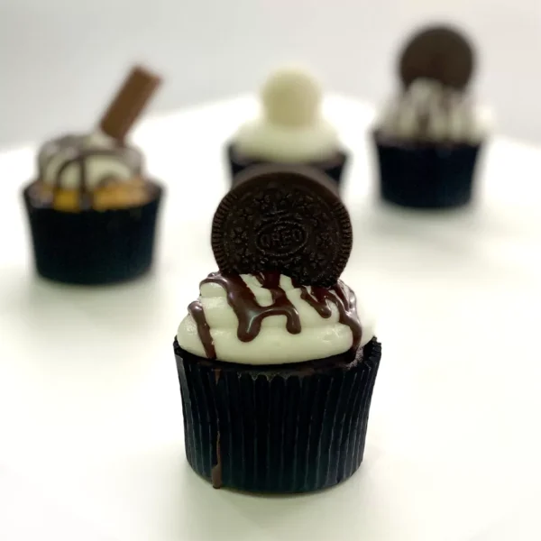 Oreo Cupcakes (6 Pack)