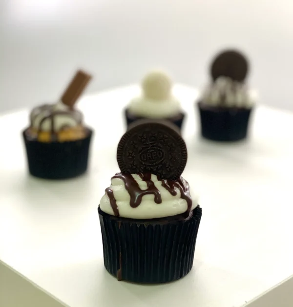Oreo Cupcakes (6 Pack)
